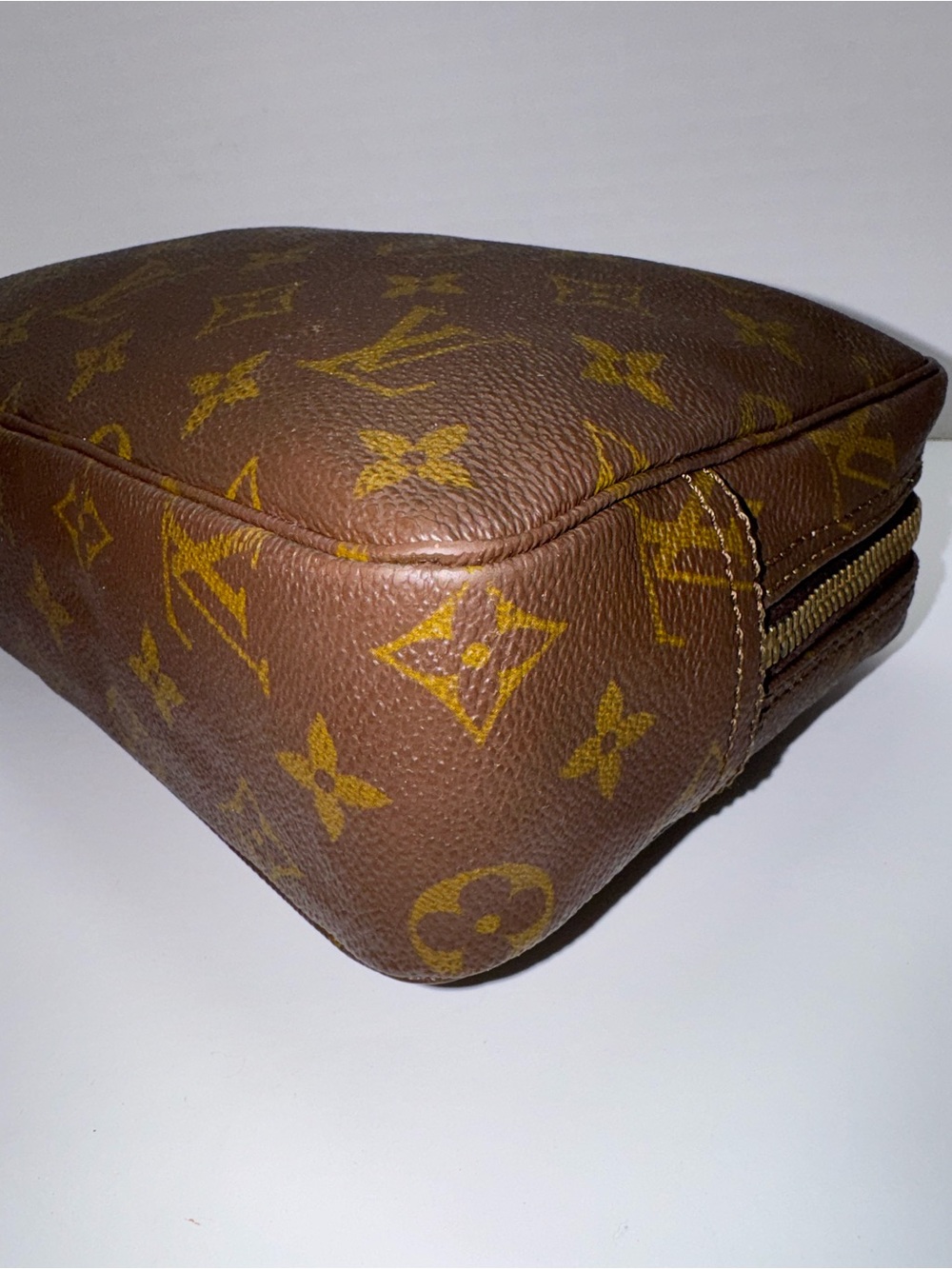 Louis Vuitton Brown Monogram Canvas Trousse 23cm - Picture 3 of 9